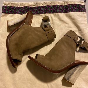 Tory Burch Gemini Link Open-toe bootie